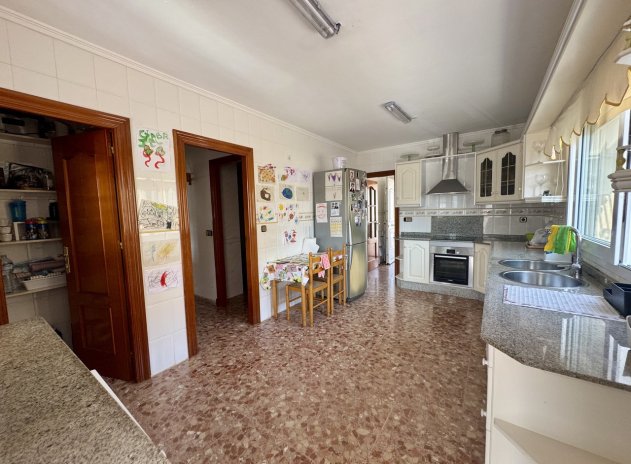 Resale - Villa * - Mar de Cristal *