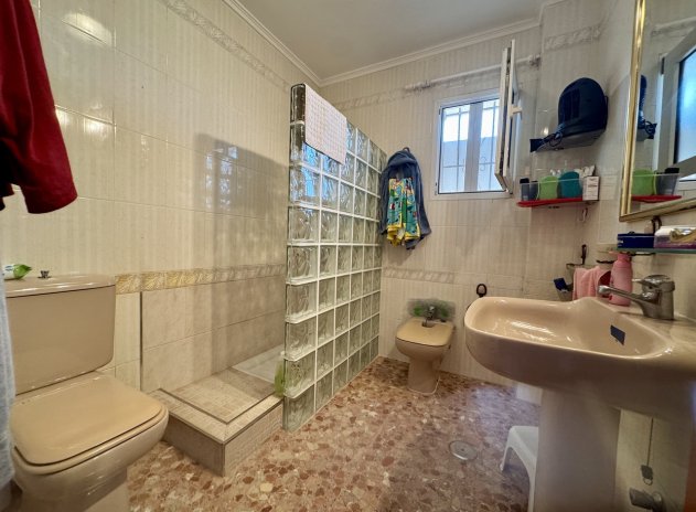 Resale - Villa * - Mar de Cristal *