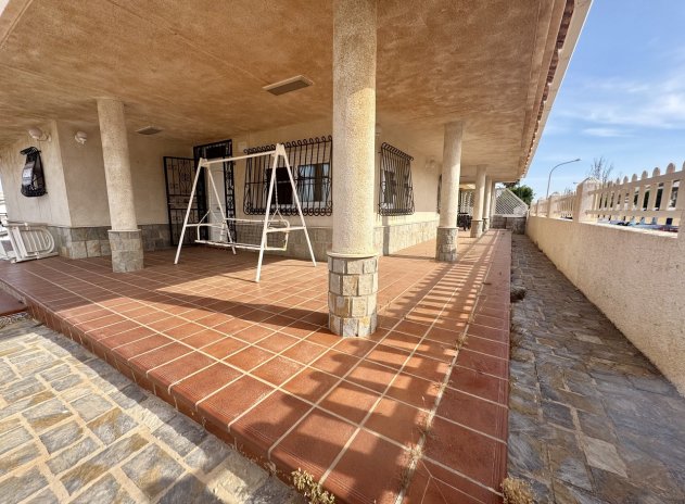 Resale - Villa * - Mar de Cristal *