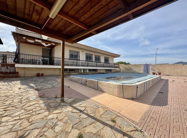 Resale - Villa * - Mar de Cristal *