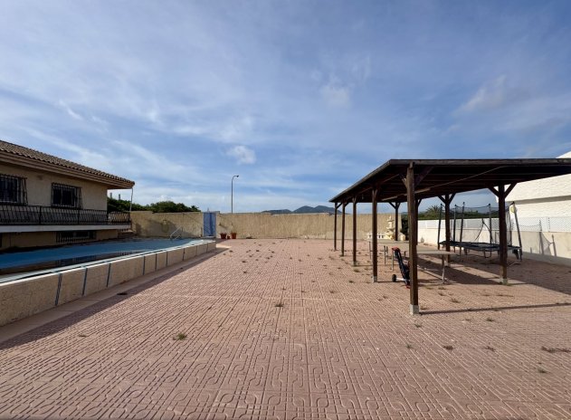 Resale - Villa * - Mar de Cristal *