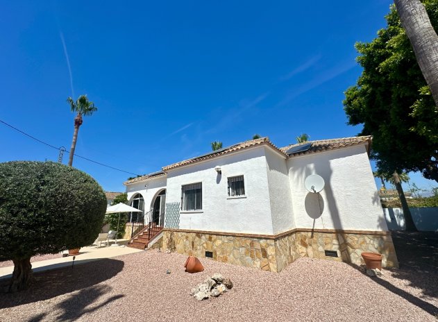 Wiederverkauf - Finca / Ländliches Wohnhaus - Catral