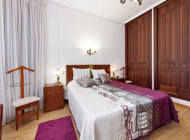 Herverkoop - Villa - Orihuela Costa - Campoamor