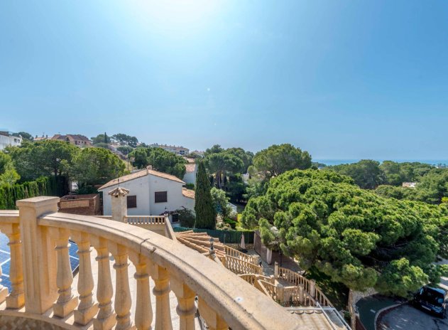 Herverkoop - Villa - Orihuela Costa - Campoamor