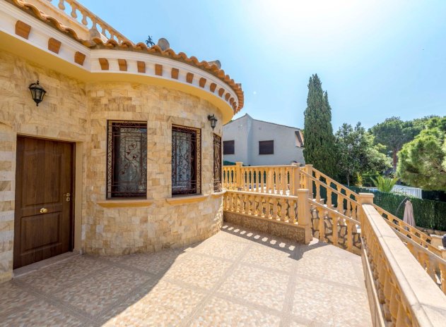 Herverkoop - Villa - Orihuela Costa - Campoamor
