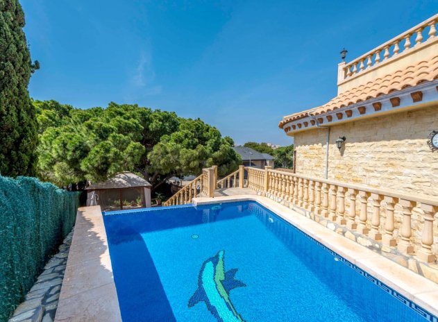 Herverkoop - Villa - Orihuela Costa - Campoamor