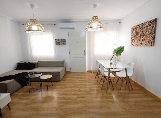 Herverkoop - Appartement - Orihuela Costa - La Zenia