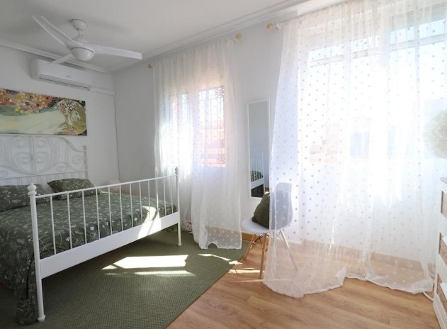 Herverkoop - Appartement - Orihuela Costa - La Zenia
