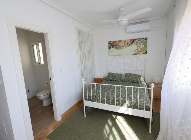 Herverkoop - Appartement - Orihuela Costa - La Zenia