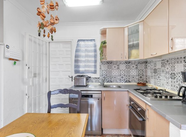 Resale - Apartment / Flat * - Guardamar del Segura * - El moncayo