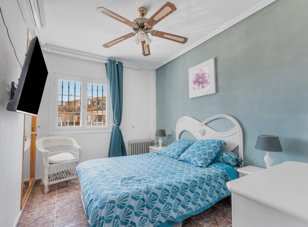 Resale - Apartment / Flat * - Guardamar del Segura * - El moncayo