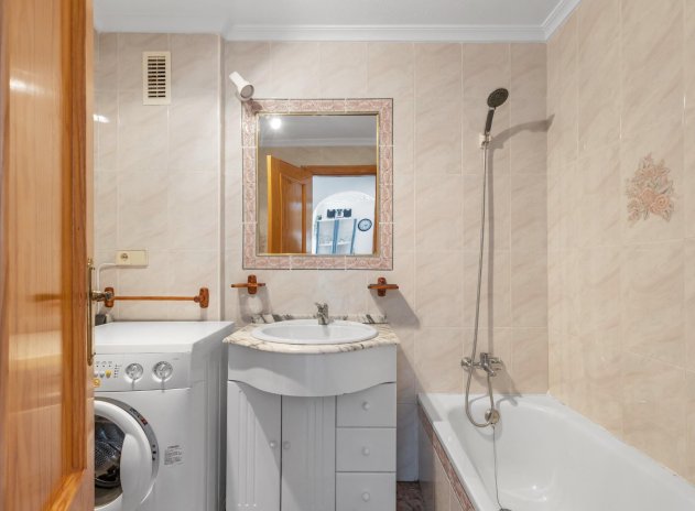 Resale - Apartment / Flat * - Guardamar del Segura * - El moncayo