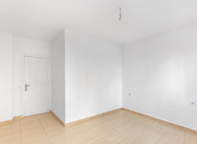 Wiederverkauf - Wohnung - Torrevieja - Puerto Deportivo