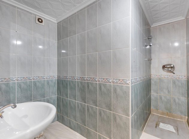 Wiederverkauf - Wohnung - Torrevieja - Puerto Deportivo