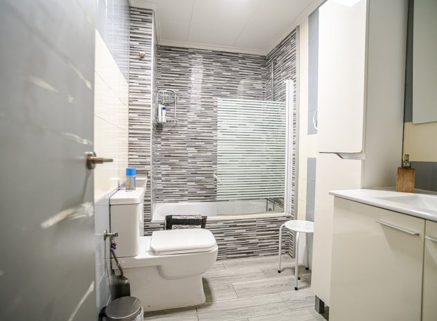 Reventa - Apartamento / Piso - Torrevieja