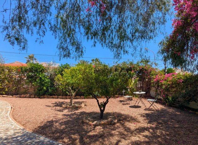 Resale - Villa * - Ciudad Quesada *