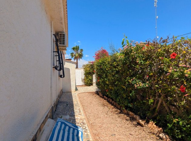 Resale - Villa * - Ciudad Quesada *