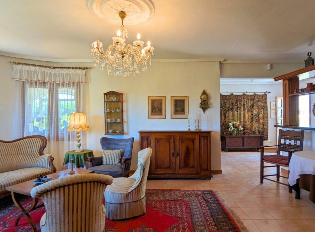 Resale - Villa * - Ciudad Quesada *