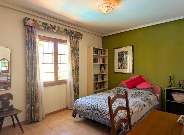 Resale - Villa * - Ciudad Quesada *