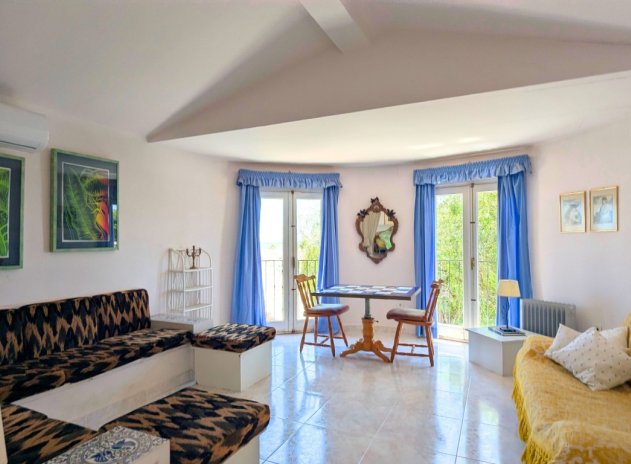 Resale - Villa * - Ciudad Quesada *