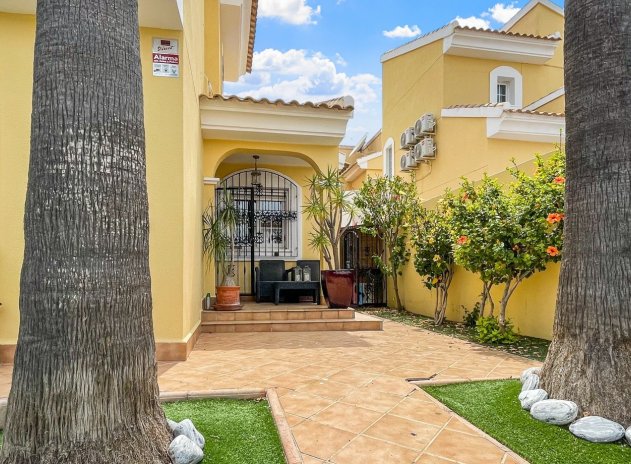 Herverkoop - Villa - Orihuela Costa - Los Dolses