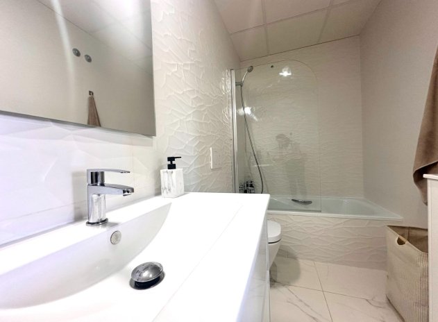 Resale - Apartment / Flat * - Orihuela Costa * - PAU 8