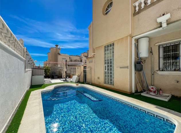 Herverkoop - Villa - Orihuela Costa - Villamartín