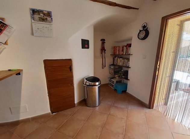 Herverkoop - Finca / Plattelands Woning - Cehegin