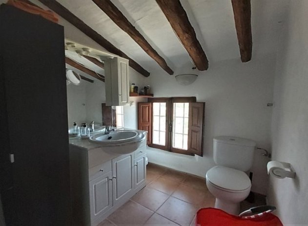 Herverkoop - Finca / Plattelands Woning - Cehegin