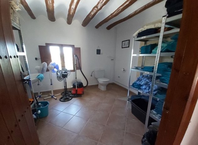 Herverkoop - Finca / Plattelands Woning - Cehegin