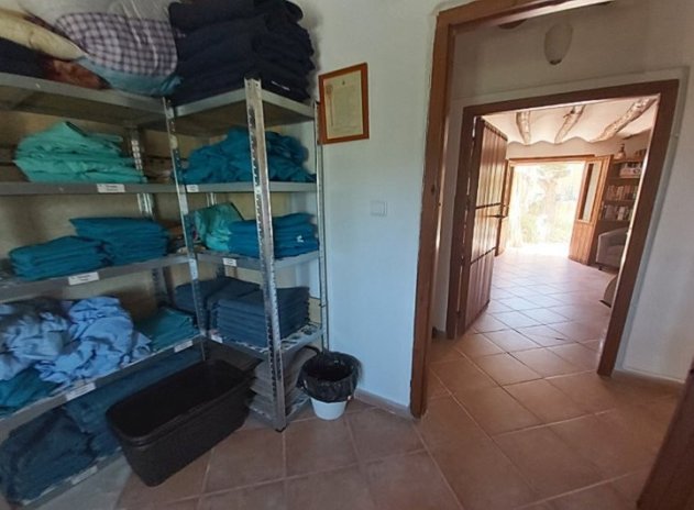 Herverkoop - Finca / Plattelands Woning - Cehegin