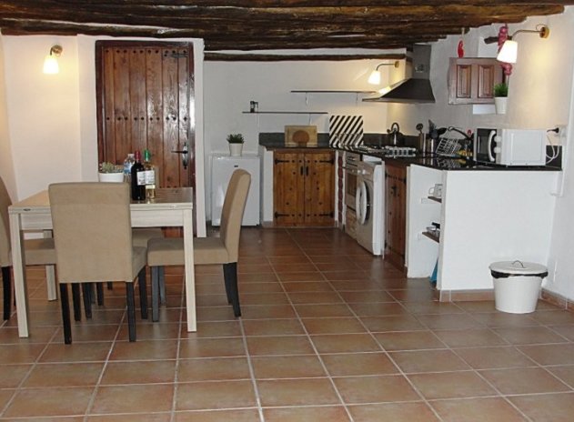 Herverkoop - Finca / Plattelands Woning - Cehegin
