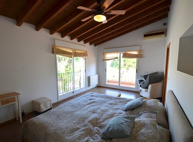 Wiederverkauf - Finca / Ländliches Wohnhaus - Canadas de San Pedro
