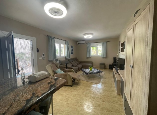 Herverkoop - Finca / Plattelands Woning - Abanilla