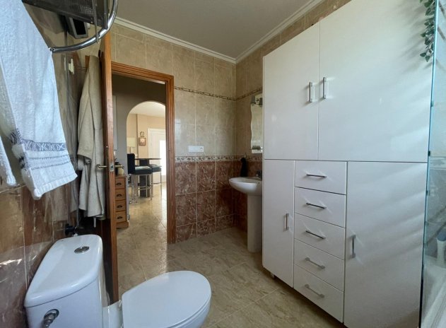 Herverkoop - Finca / Plattelands Woning - Abanilla