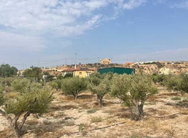Herverkoop - Finca / Plattelands Woning - Abanilla