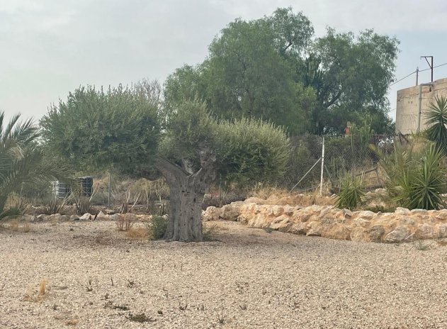 Herverkoop - Finca / Plattelands Woning - Abanilla