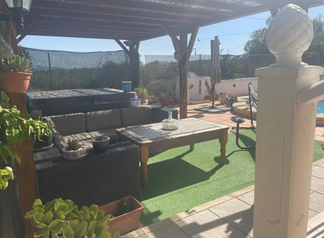 Herverkoop - Finca / Plattelands Woning - Abanilla