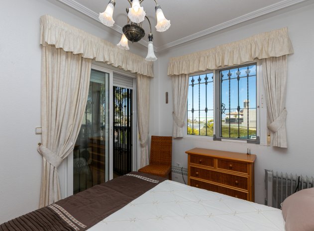 Herverkoop - Villa - La Zenia
