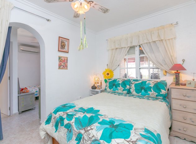 Resale - Villa * - Los Balcones *