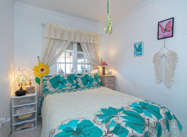 Resale - Villa * - Los Balcones *