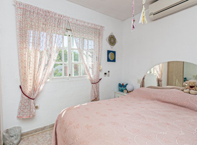Resale - Villa * - Los Balcones *