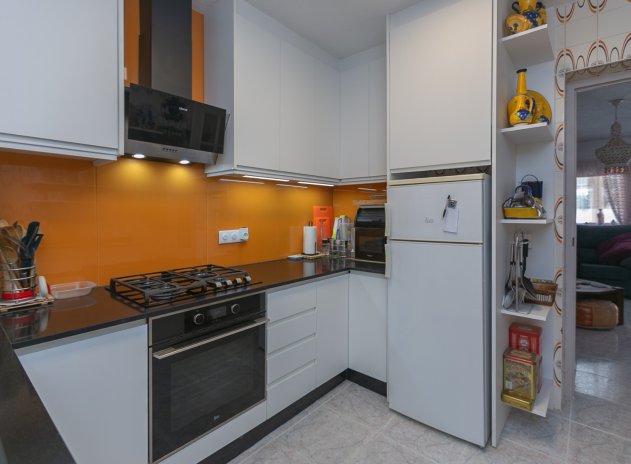 Resale - Villa * - Los Balcones *