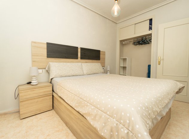 Herverkoop - Rijwoning - Playa Flamenca