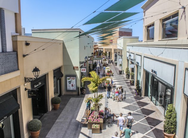 Herverkoop - Rijwoning - Playa Flamenca