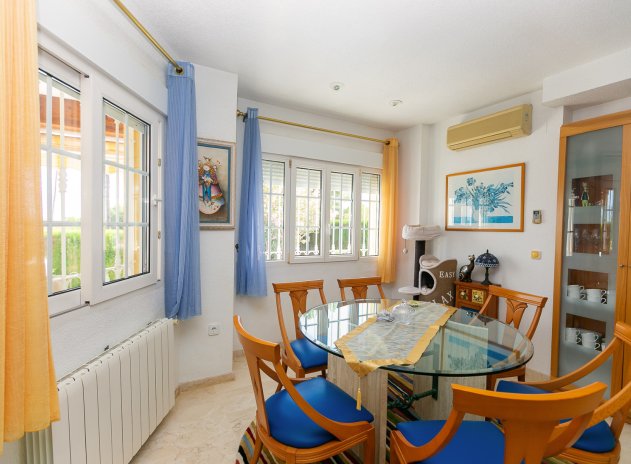 Herverkoop - Villa - Villamartin - Rioja