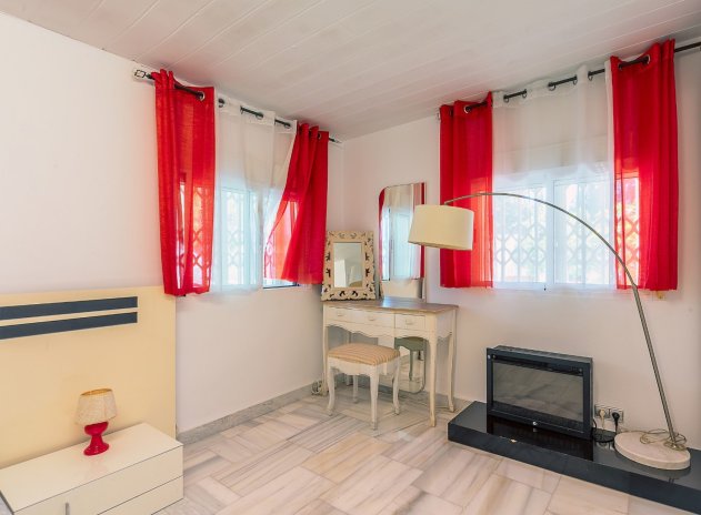 Revente - Villa - San Vicente del Raspeig