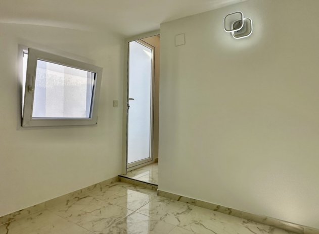 Reventa - Casa adosada - Torrevieja - Los Balcones