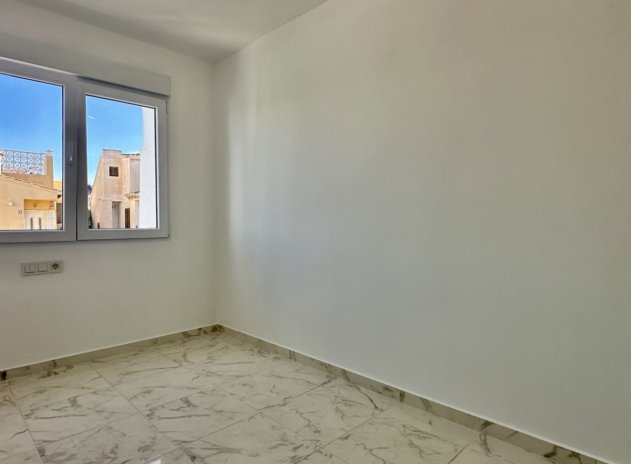 Reventa - Casa adosada - Torrevieja - Los Balcones