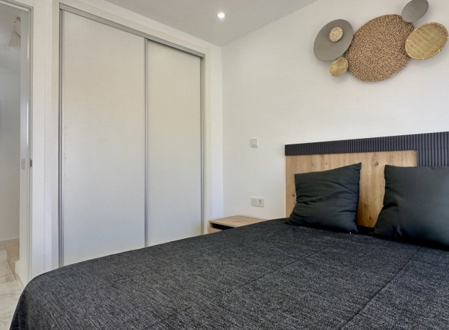 Reventa - Casa adosada - Torrevieja - Los Balcones